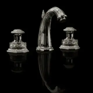 Смеситель для раковины на 3 отверстия. Цвет: никель