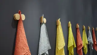 Вешалка настенная