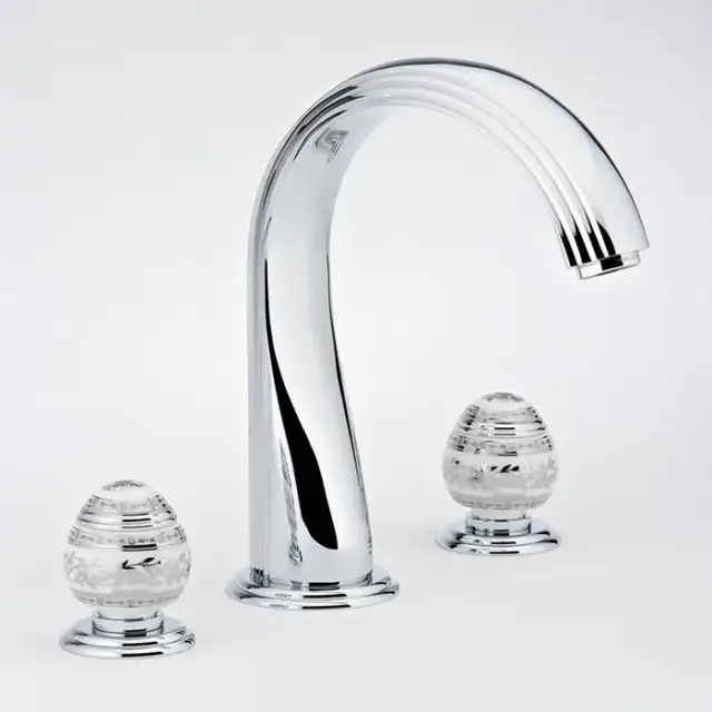 THG Marquise porcelaine blanche Смеситель для ванны, 3 отв., цвет: хром/платина/белый фарфор