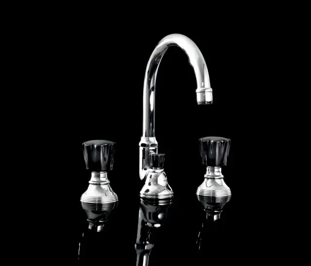 Devon&Devon Black Morris Смеситель для ракоины высокий 24,5h см, на 3 отв., цвет: хром DDMRBL301ACR