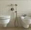Devon&Devon Гигиенический душ с держателем, шлангом и выпуском из стены, с ручкой белой, цвет: бронза